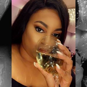 Meet your Posher, Nitra